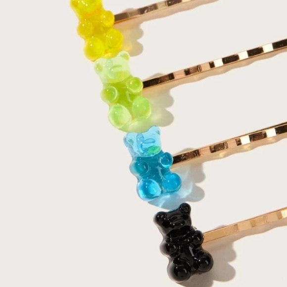 🦋 3 for $30 🦋 6 pcs gummy bears Bobby pins - Picture 4 of 4
